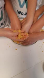 a7d6537f-2a96-4454-bdf8-c3021e45331c